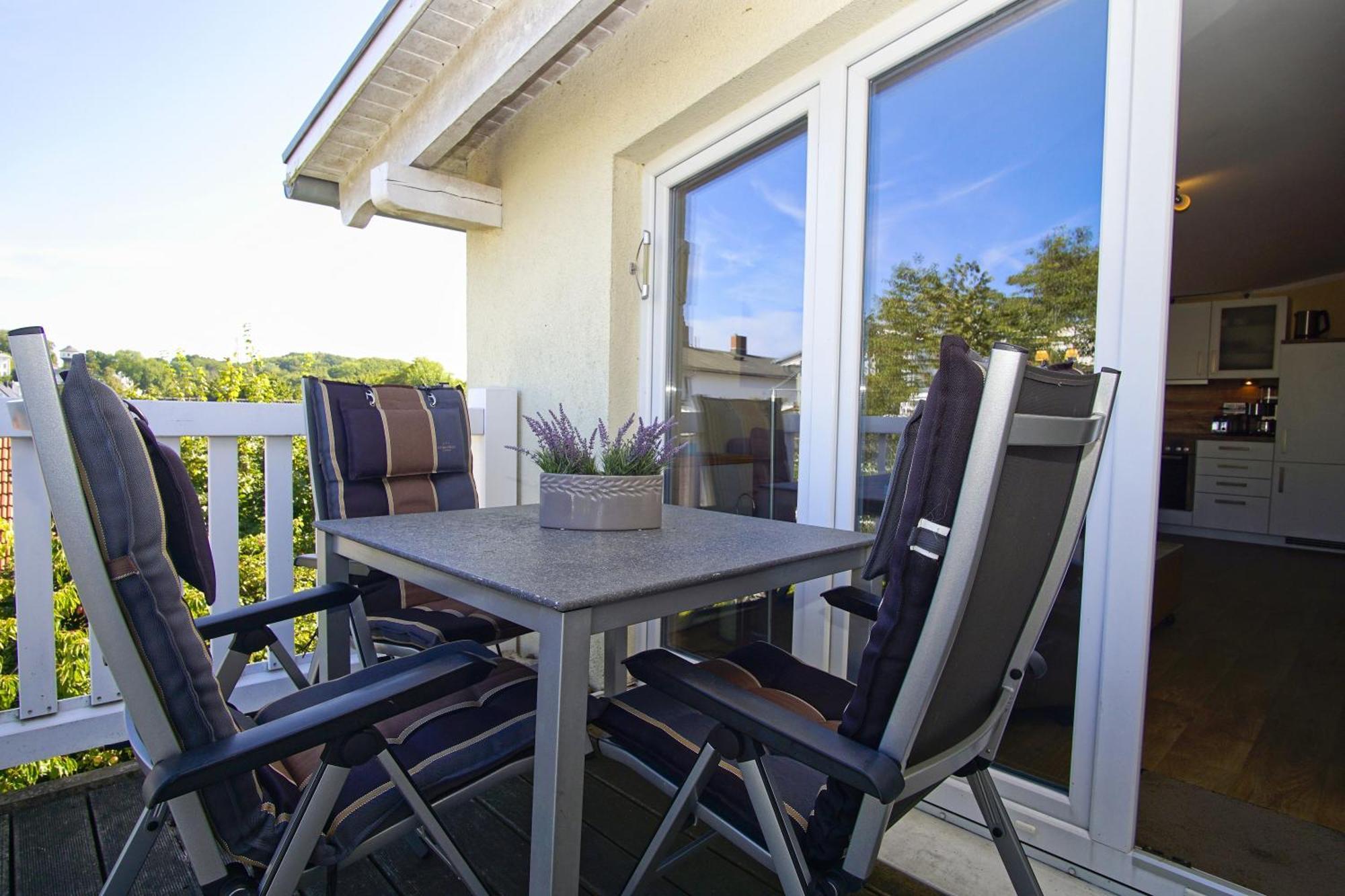 Balkon, Gratis Nutzung Vom Ahoi Erlebnisbad Und Sauna In Sellin- Meeresblick Fewo 59 غورين المظهر الخارجي الصورة